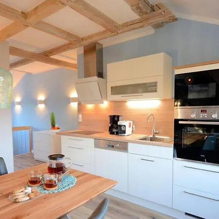 Sea View Modern Retreat בית נופש *